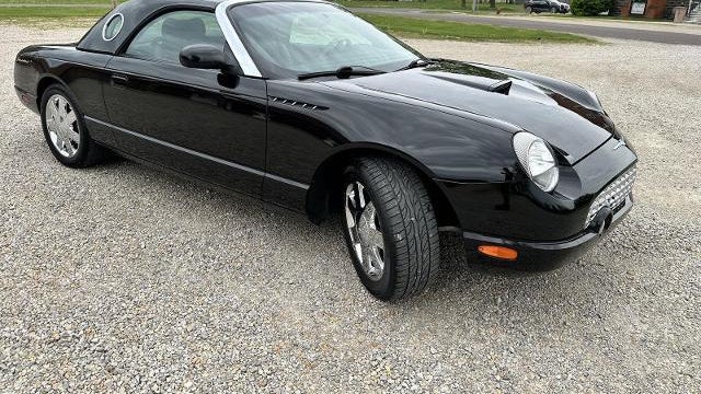 2002 Ford Thunderbird Deluxe