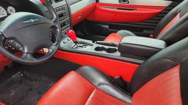2004 Ford Thunderbird Deluxe