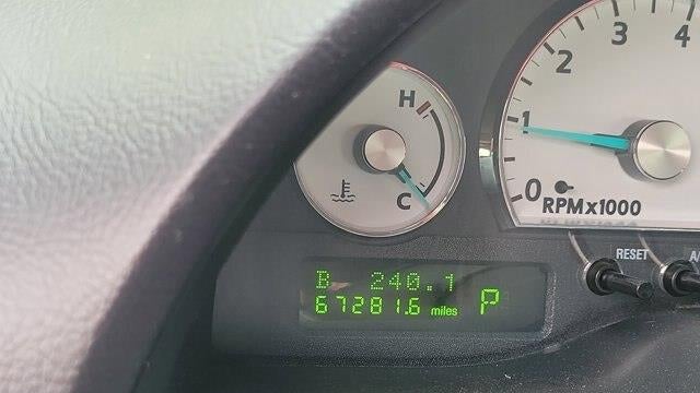 2004 Ford Thunderbird Deluxe