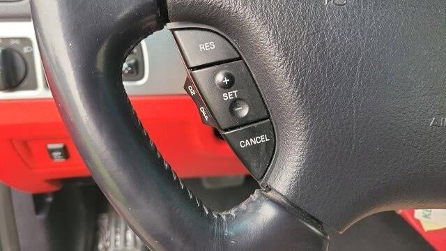 2004 Ford Thunderbird Deluxe