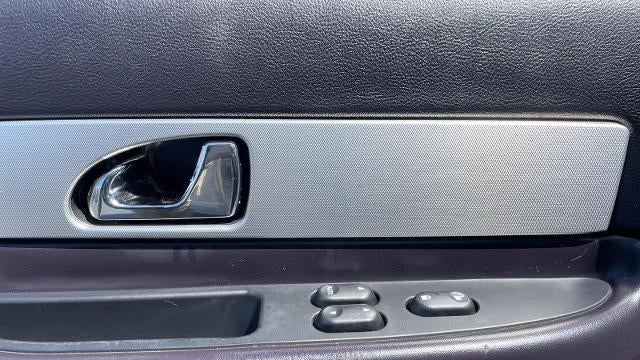 2005 Ford Thunderbird Deluxe