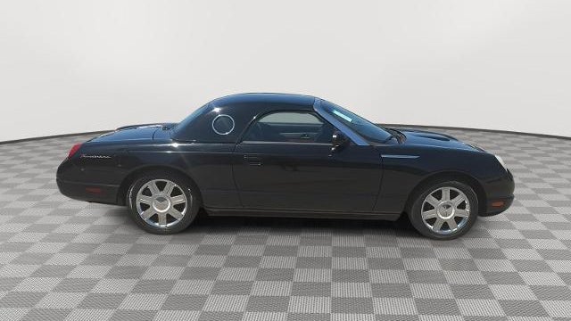 2005 Ford Thunderbird Deluxe
