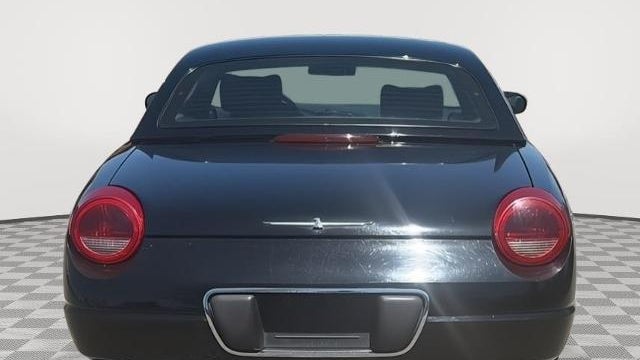 2005 Ford Thunderbird Deluxe