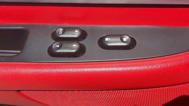 2005 Ford Thunderbird Deluxe