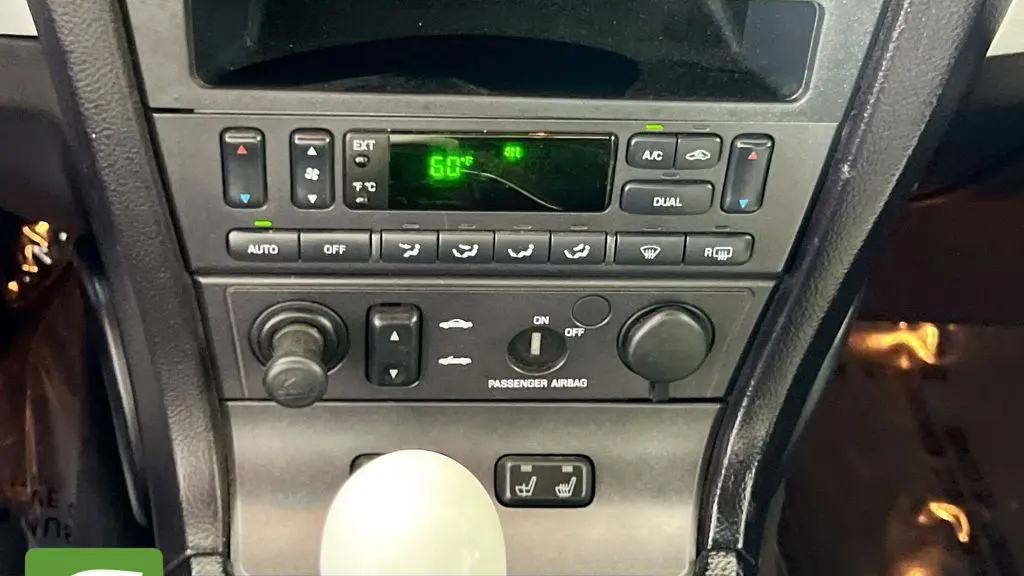 2003 Ford Thunderbird Premium