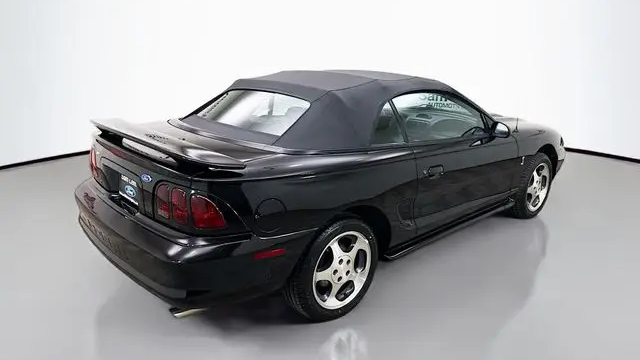 1997 Ford Mustang SVT Cobra Base