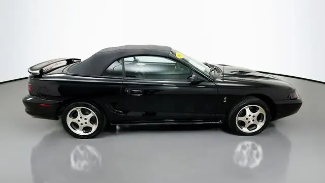1997 Ford Mustang SVT Cobra Base