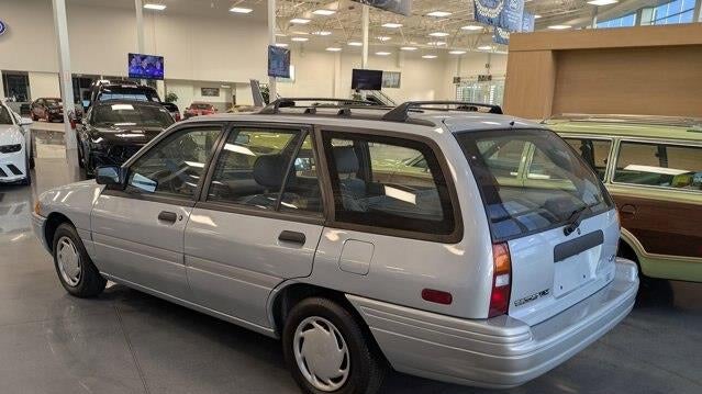 1993 Ford Escort LX