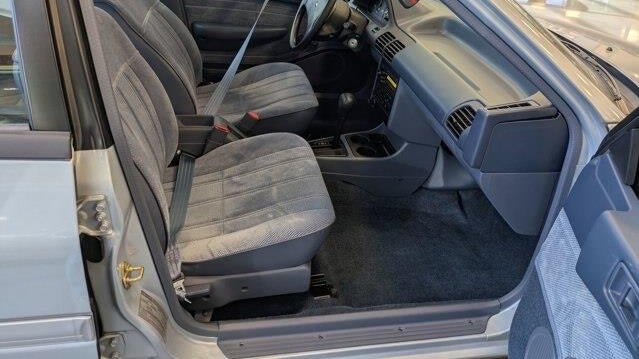1993 Ford Escort LX