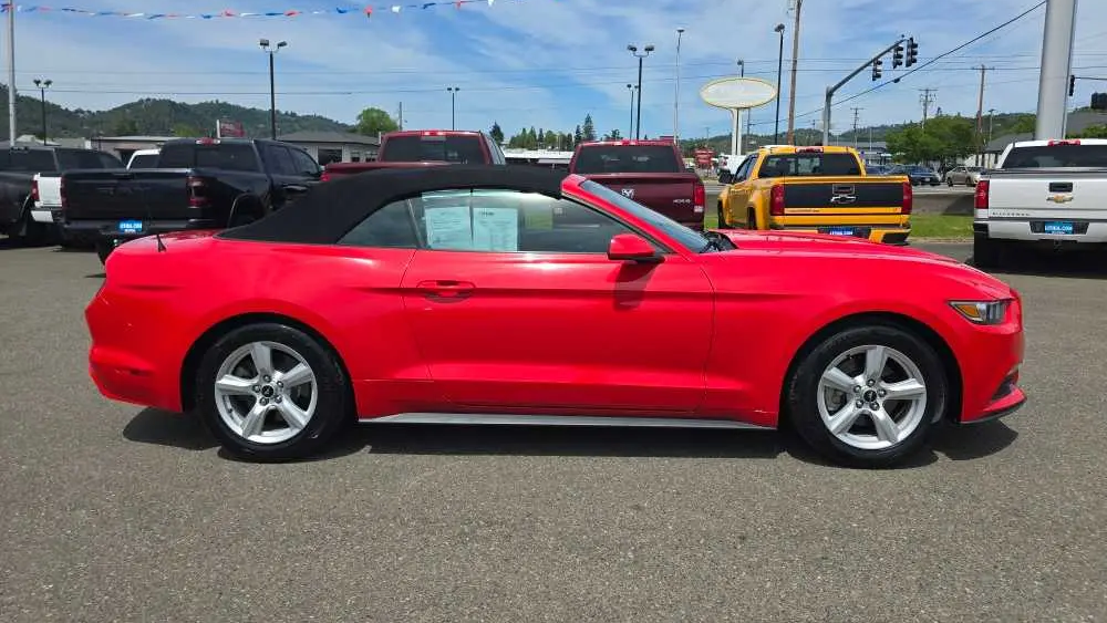 2016 Ford Mustang V6