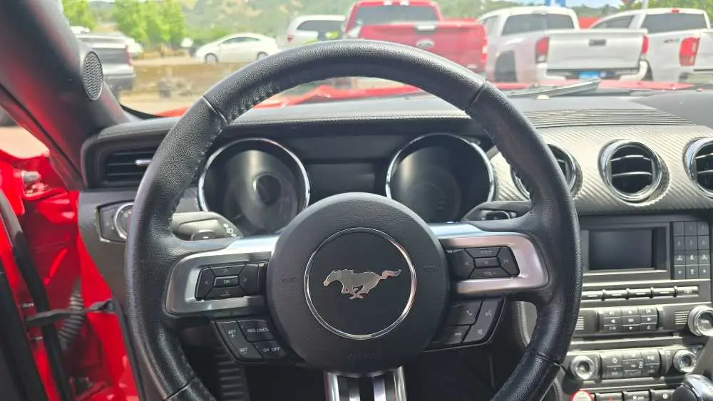 2016 Ford Mustang V6