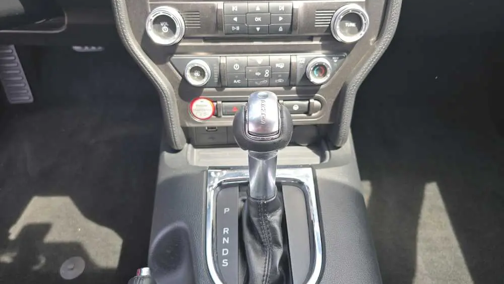 2016 Ford Mustang V6
