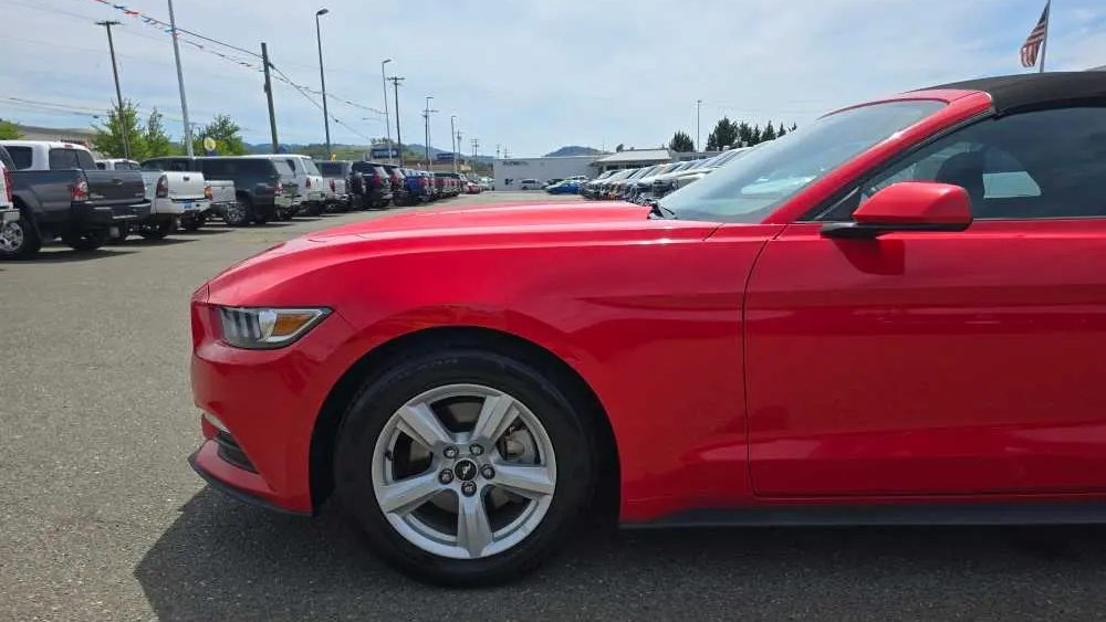 2016 Ford Mustang V6