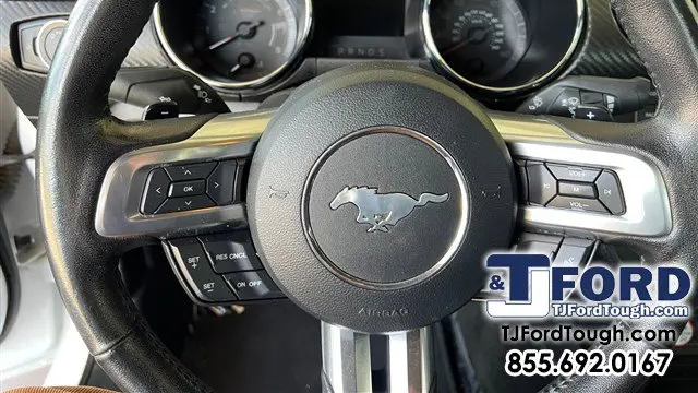 2016 Ford Mustang V6