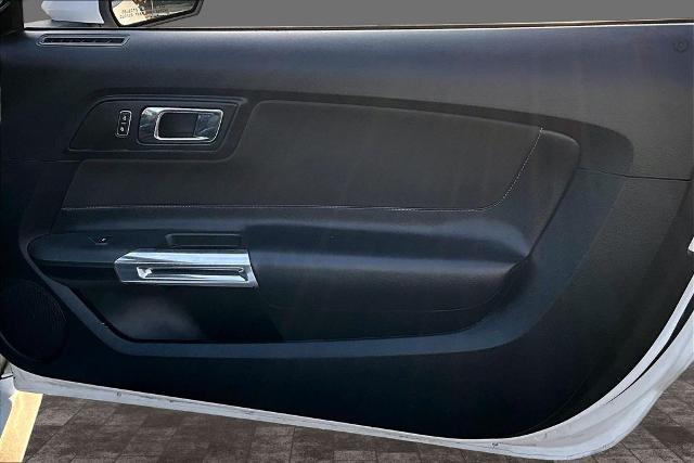 2015 Ford Mustang - $12,162