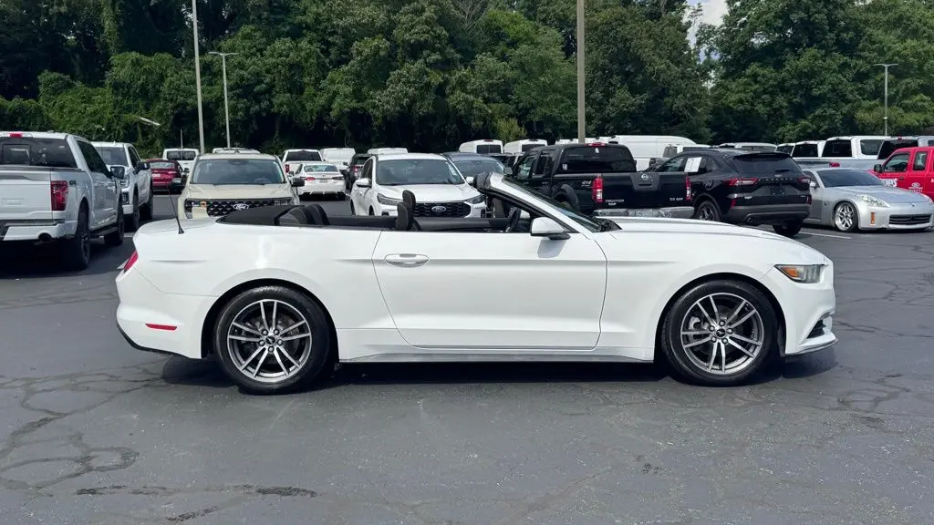 2015 Ford Mustang V6