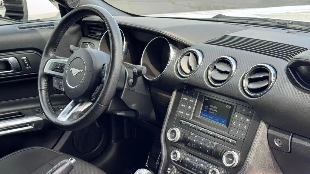 2015 Ford Mustang V6