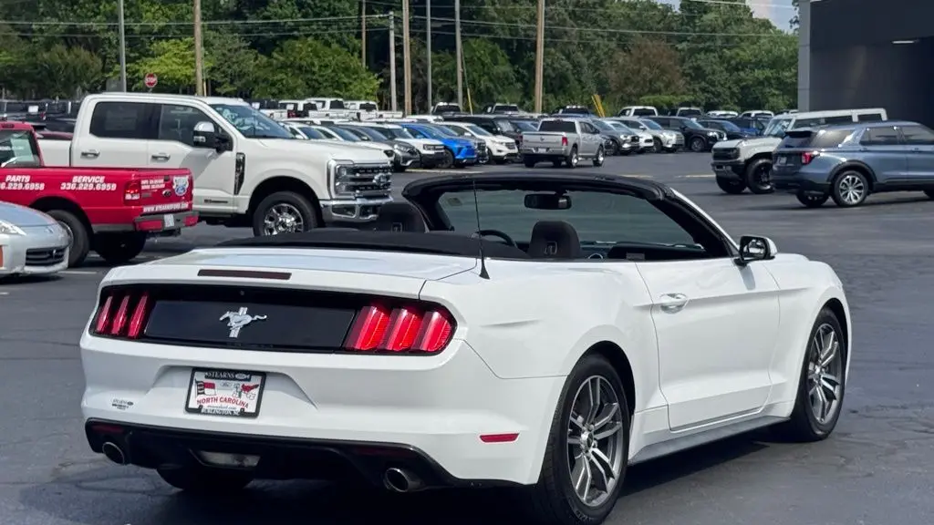 2015 Ford Mustang V6