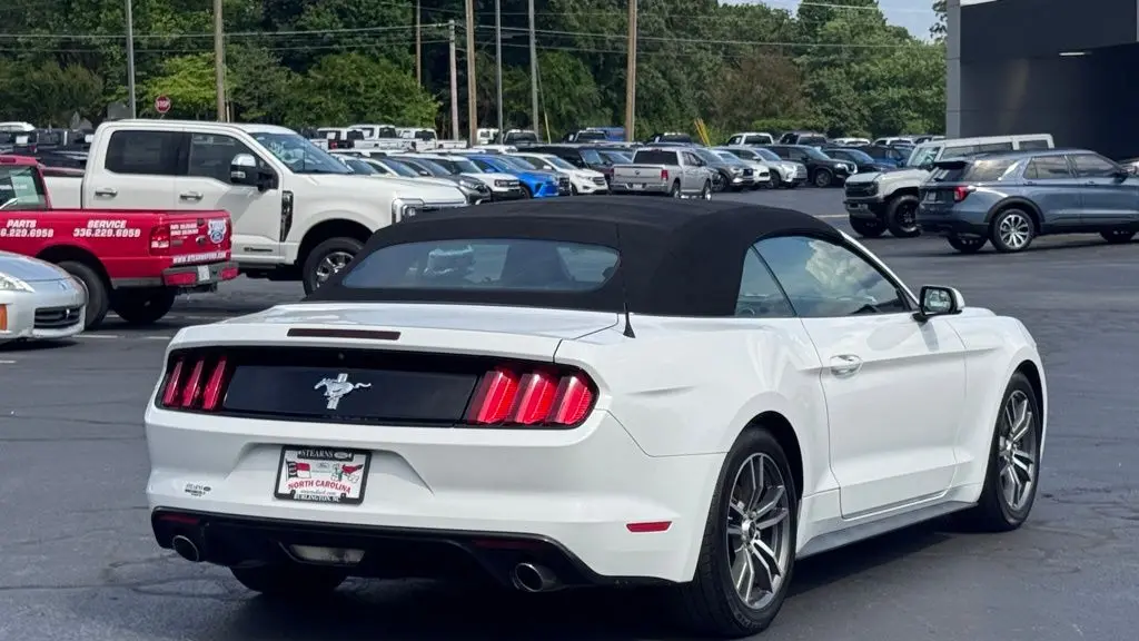 2015 Ford Mustang V6