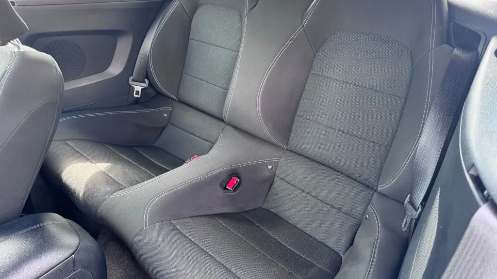 2015 Ford Mustang V6