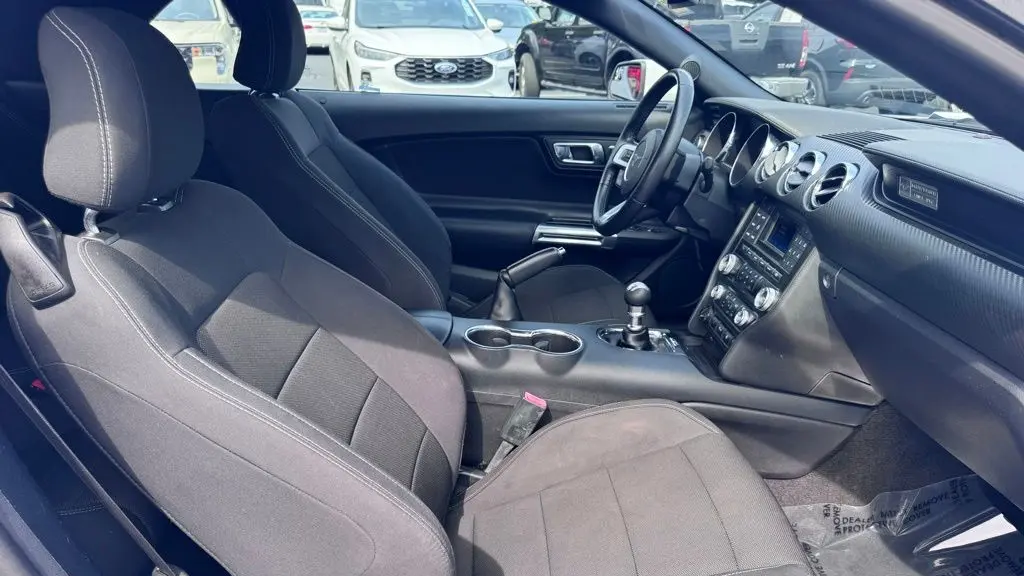 2015 Ford Mustang V6