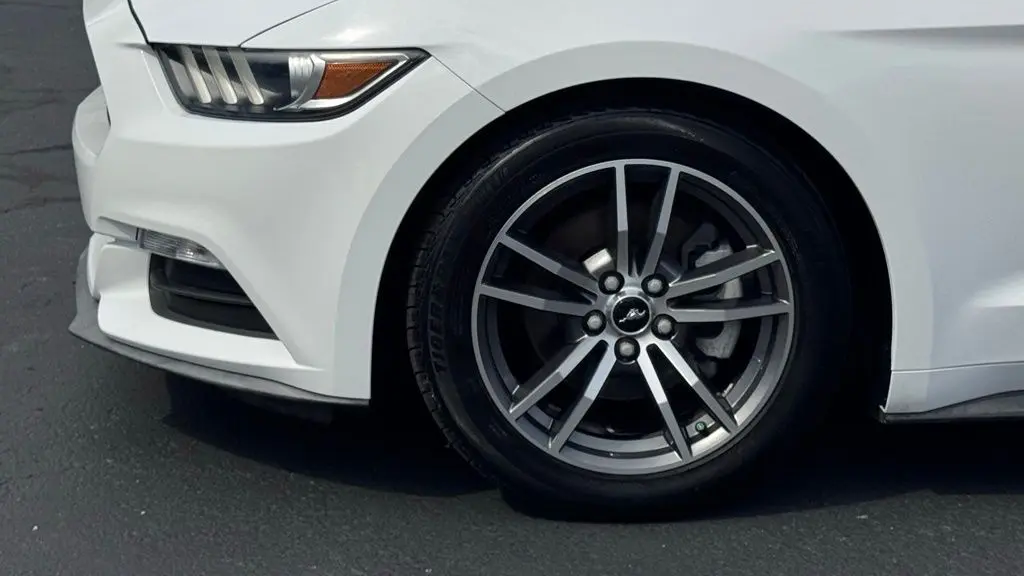2015 Ford Mustang V6