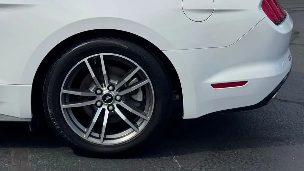 2015 Ford Mustang V6
