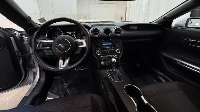 2016 Ford Mustang V6