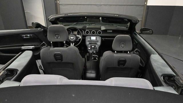 2015 Ford Mustang V6