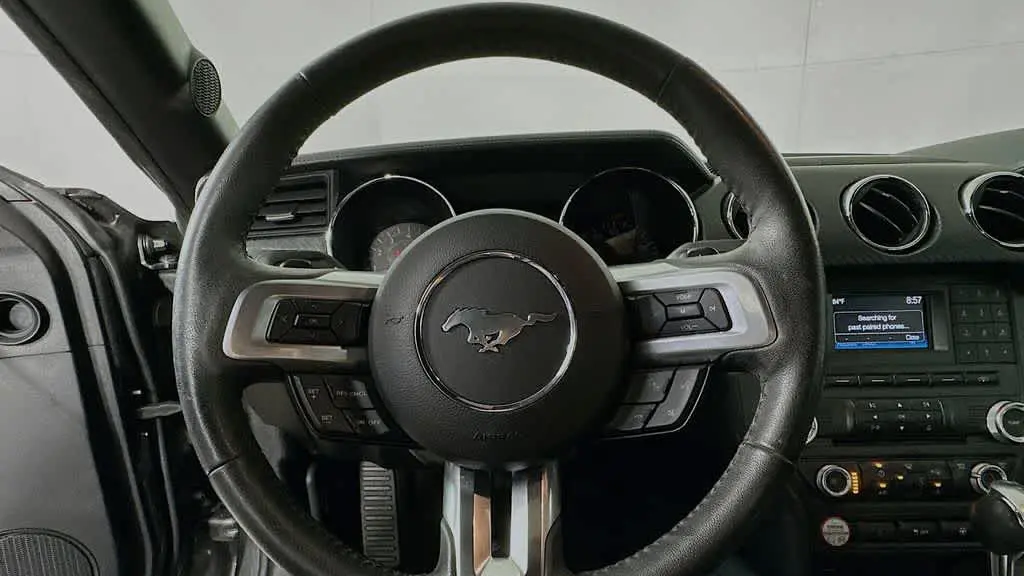 2017 Ford Mustang V6