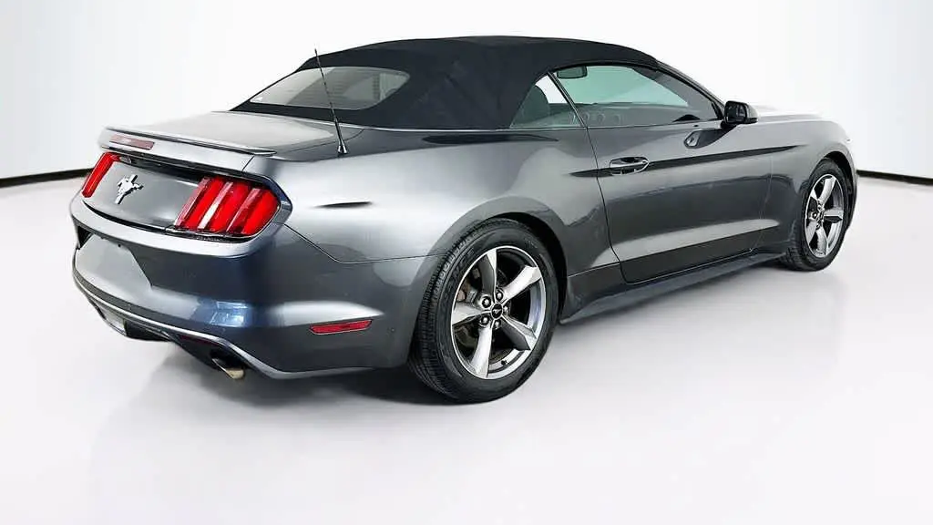 2017 Ford Mustang V6
