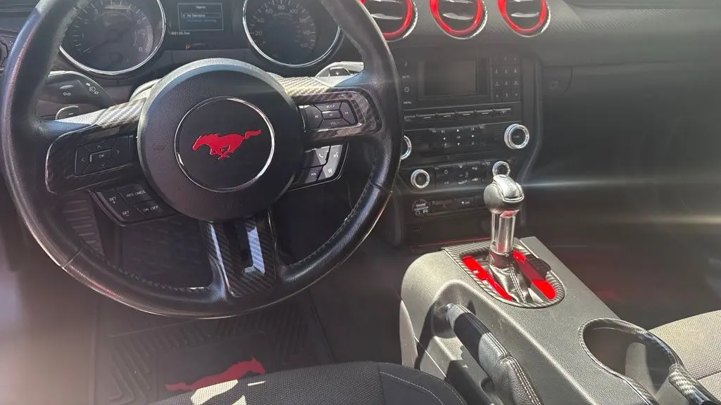 2016 Ford Mustang V6