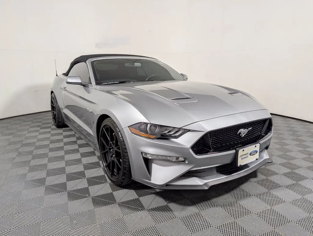 2020 Ford Mustang