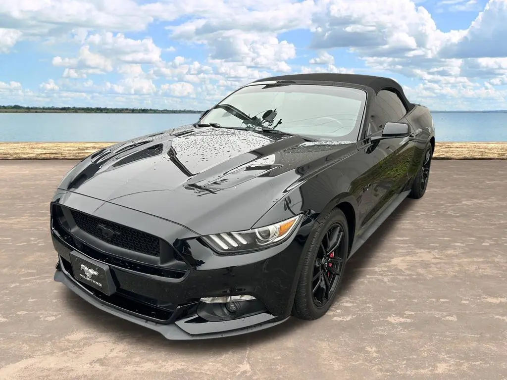 2016 Ford Mustang - $29,500