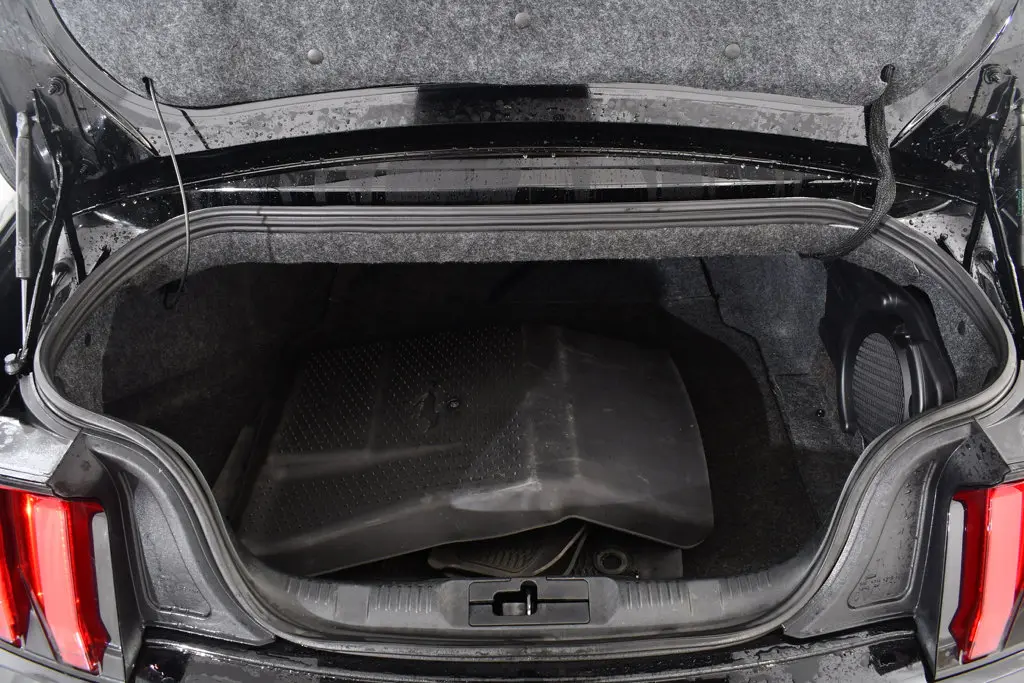 2018 Ford Mustang - $32,755