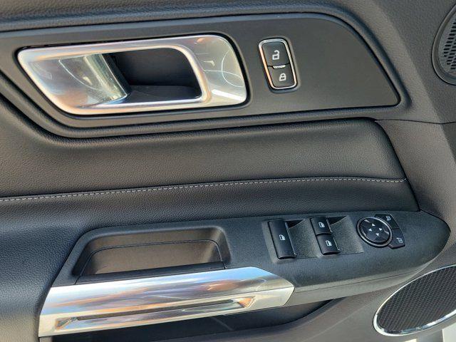 2019 Ford Mustang - $32,789