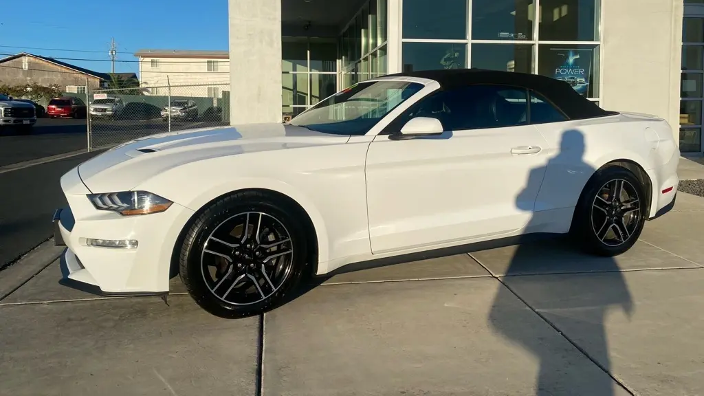 2023 Ford Mustang EcoBoost