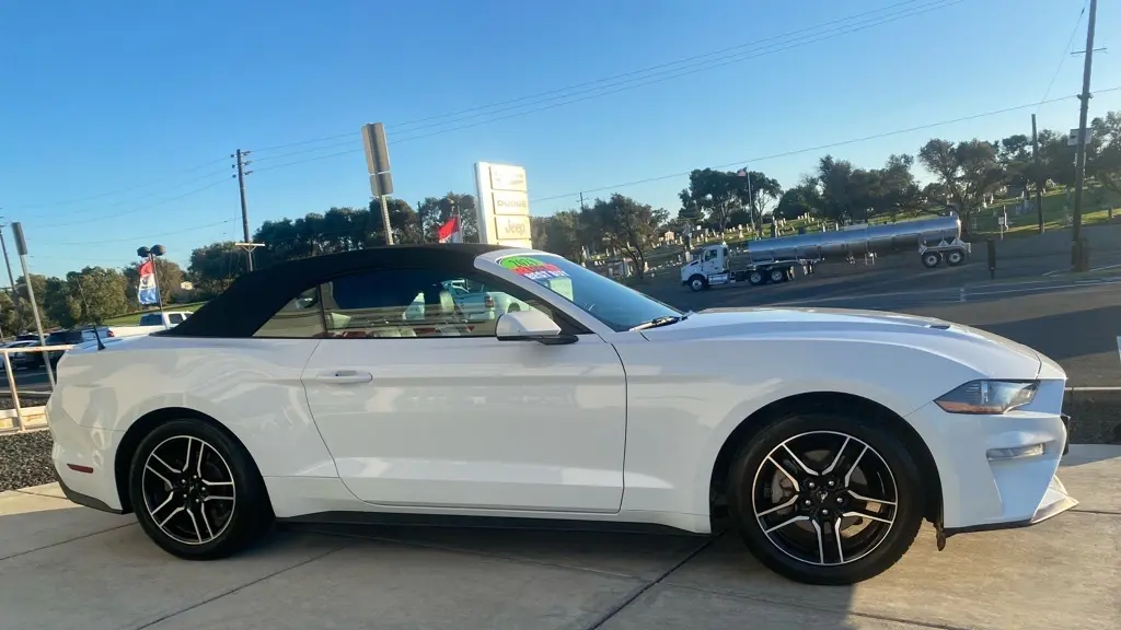 2023 Ford Mustang EcoBoost