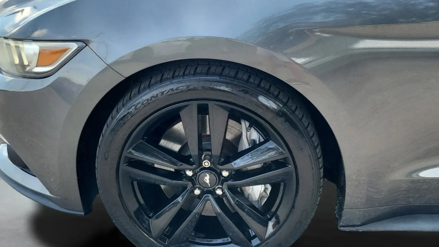 2015 Ford Mustang EcoBoost Premium