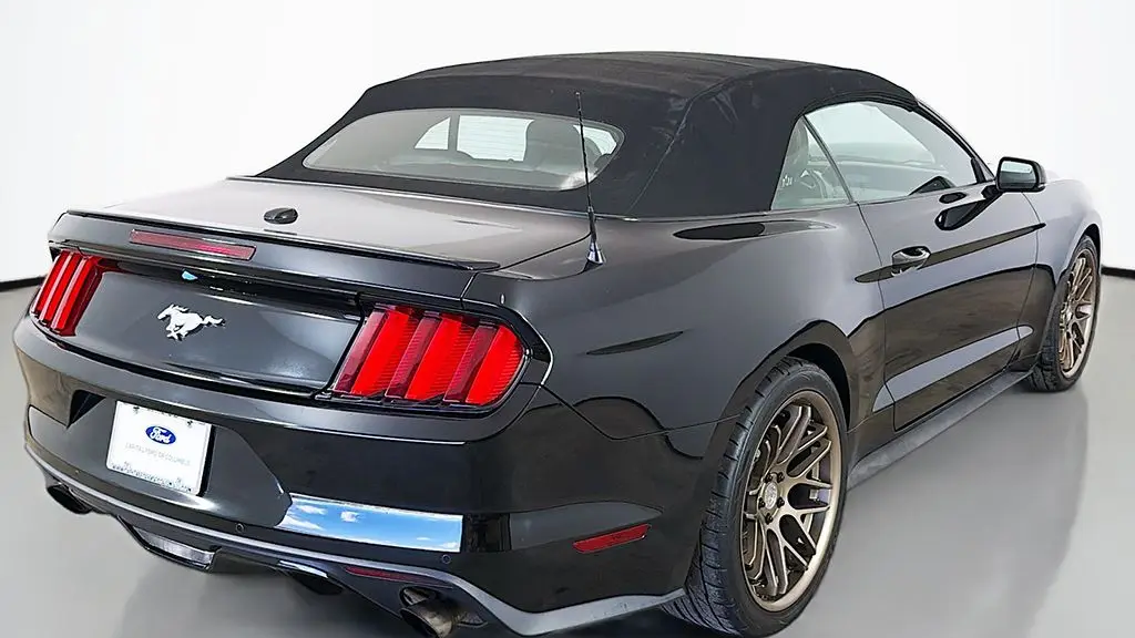 2015 Ford Mustang EcoBoost Premium