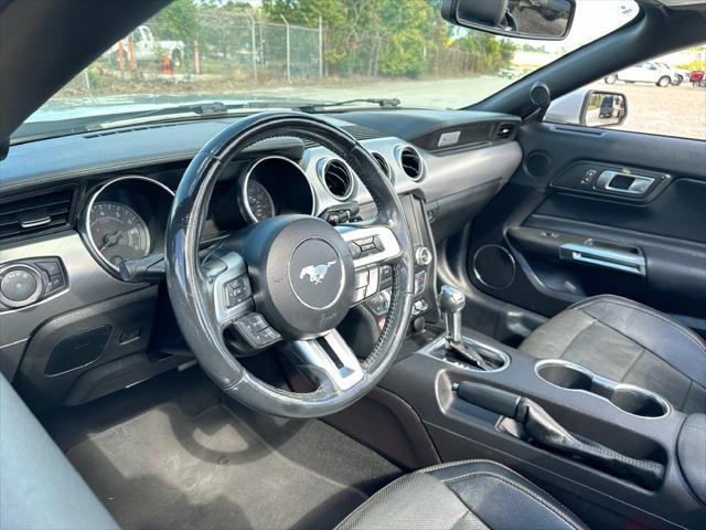 2019 Ford Mustang - $19,580