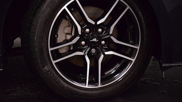 2021 Ford Mustang EcoBoost
