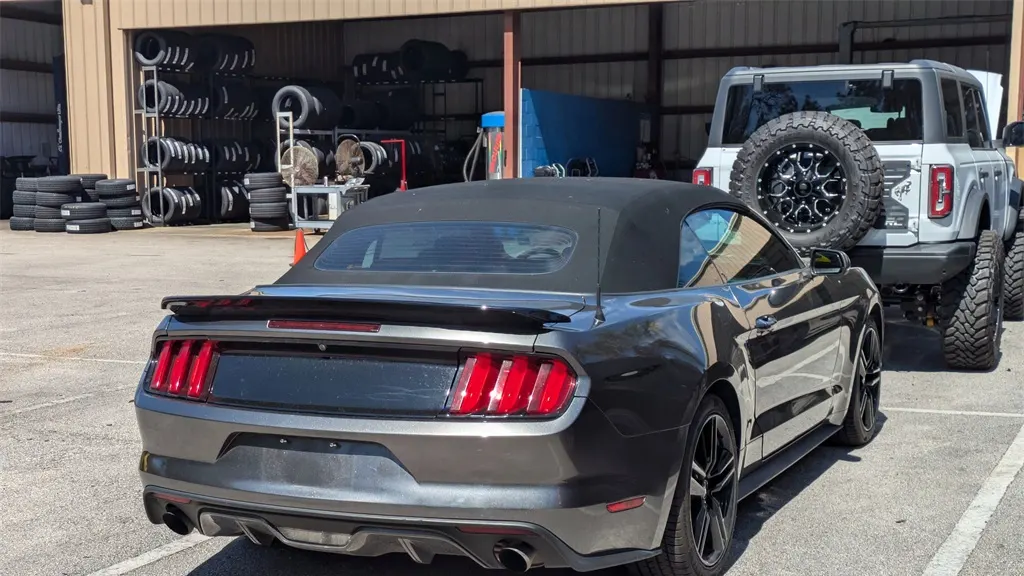 2015 Ford Mustang EcoBoost Premium