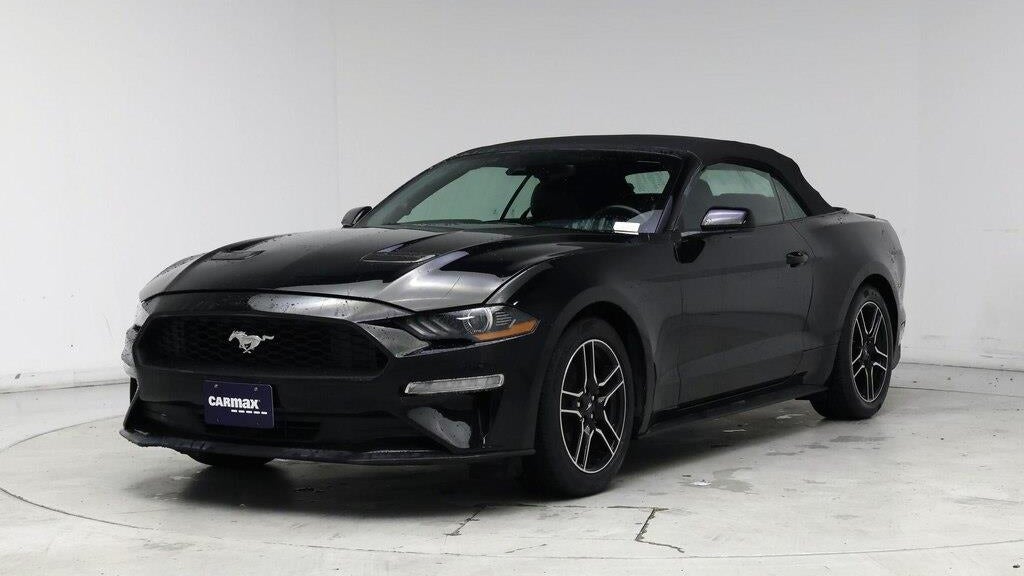 2022 Ford Mustang EcoBoost
