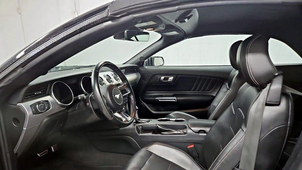 2022 Ford Mustang EcoBoost