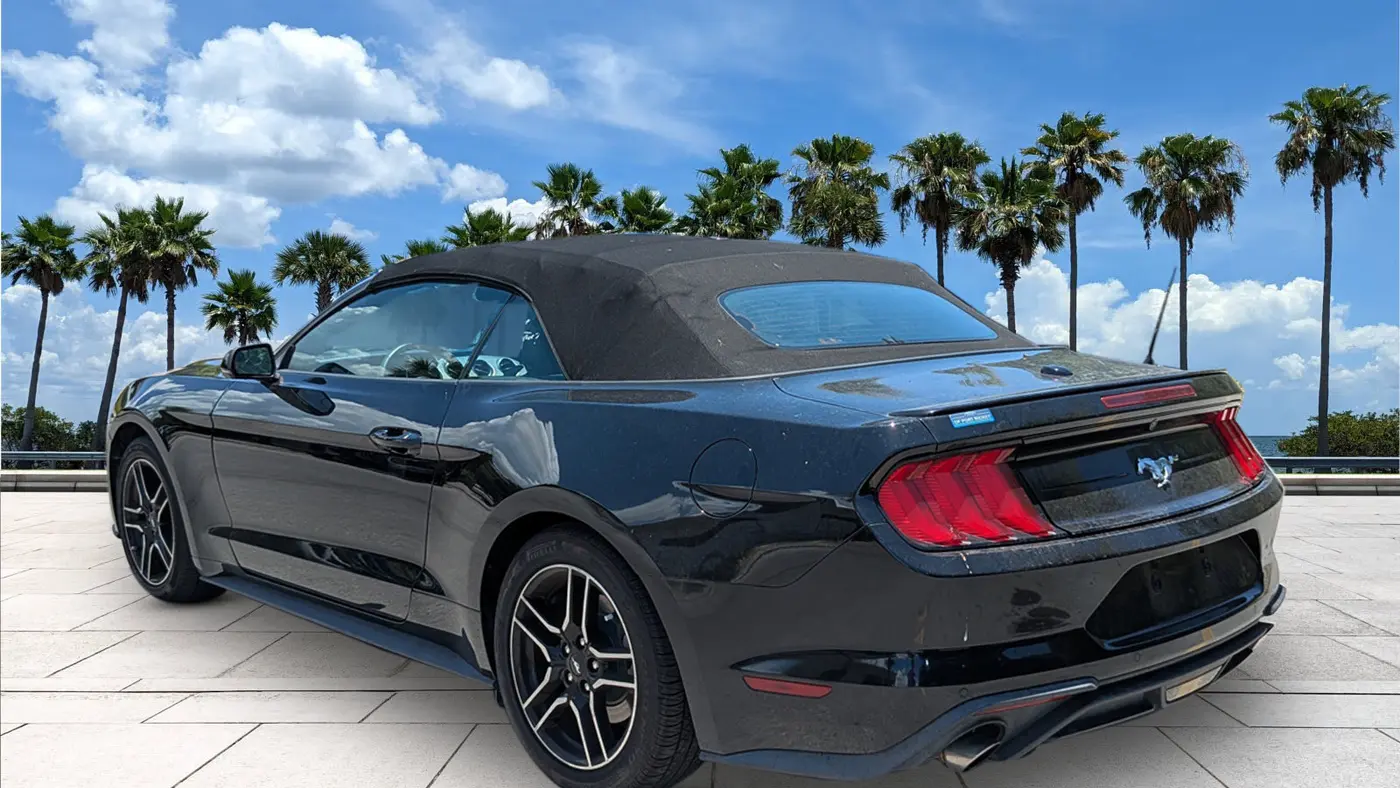2020 Ford Mustang EcoBoost