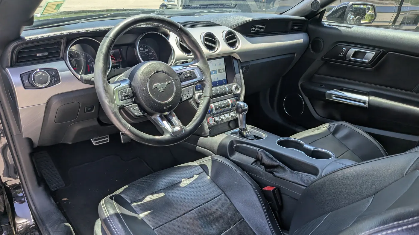2020 Ford Mustang EcoBoost
