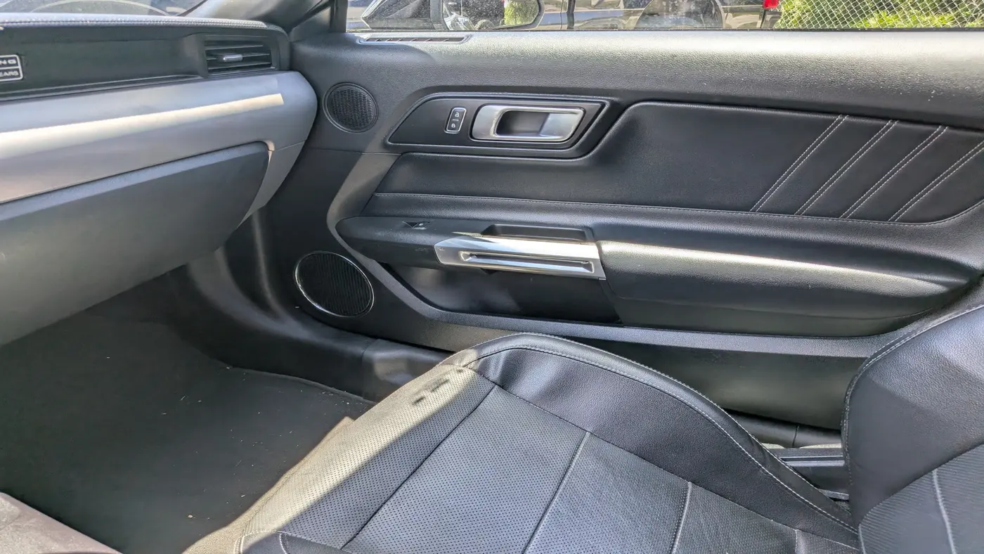 2020 Ford Mustang EcoBoost