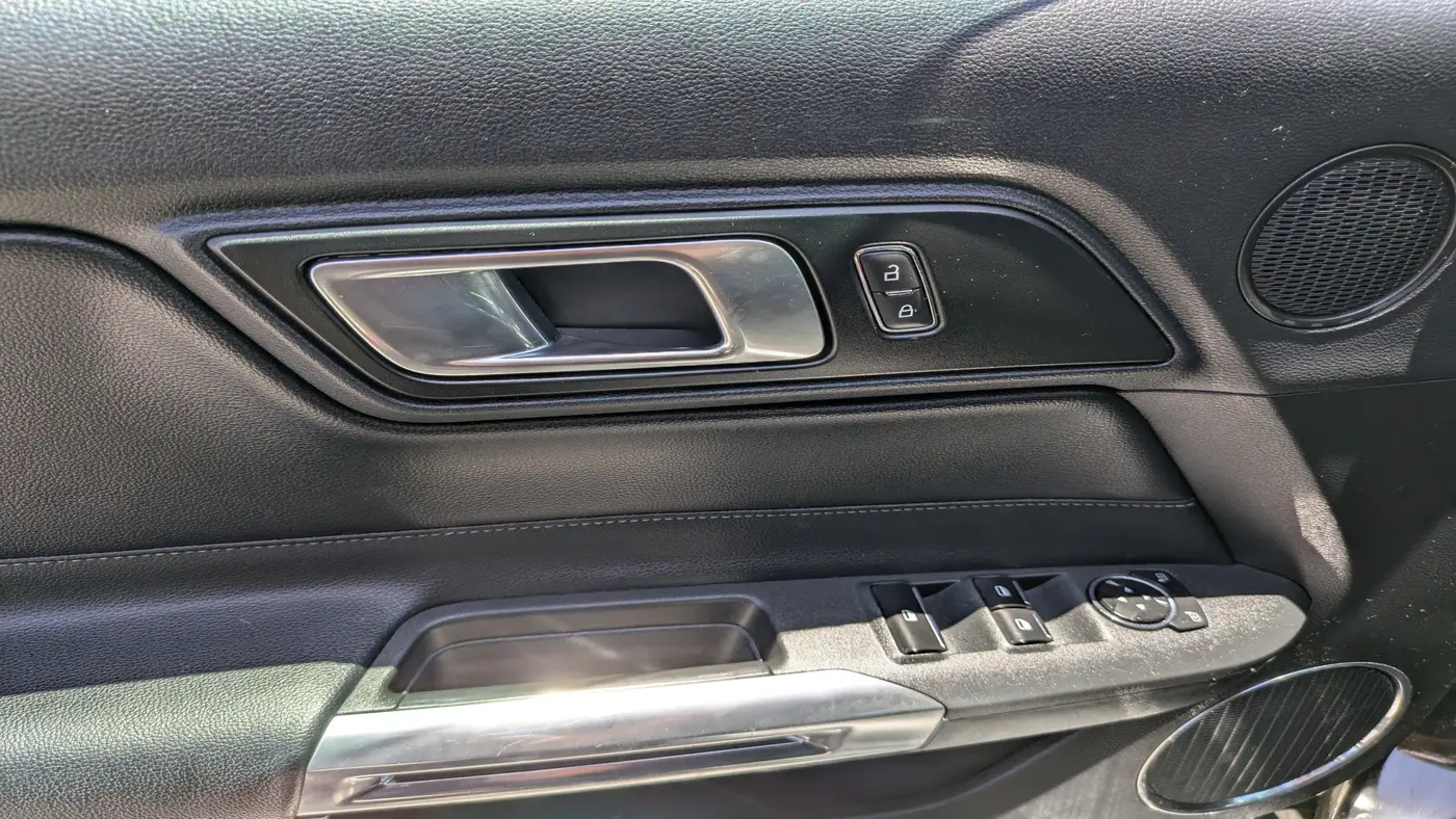 2020 Ford Mustang EcoBoost