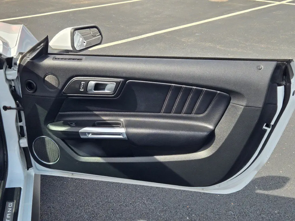 2020 Ford Mustang - $17,793